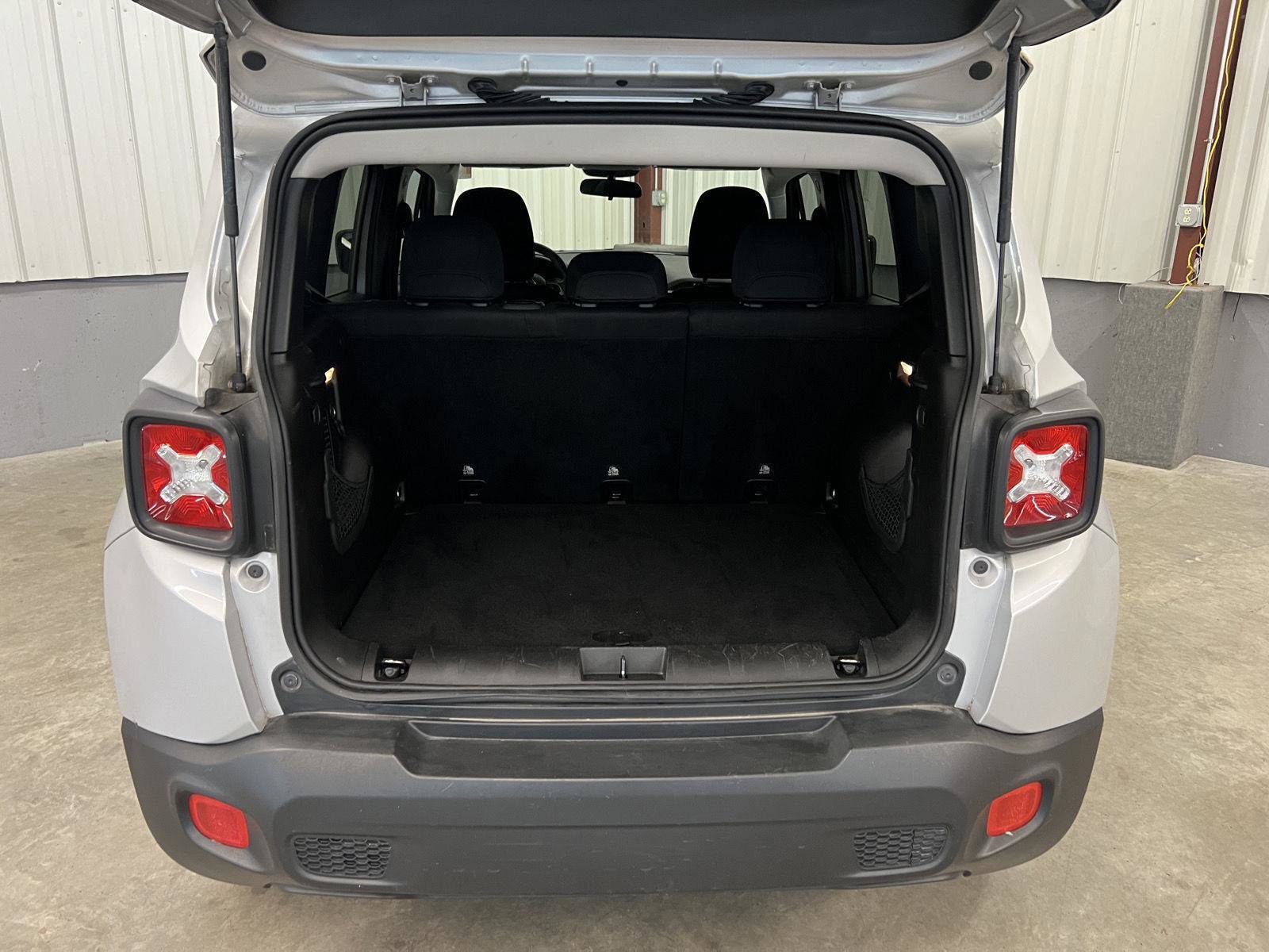 Used 2017 Jeep Renegade Sport w/ Power & Air Group image 34