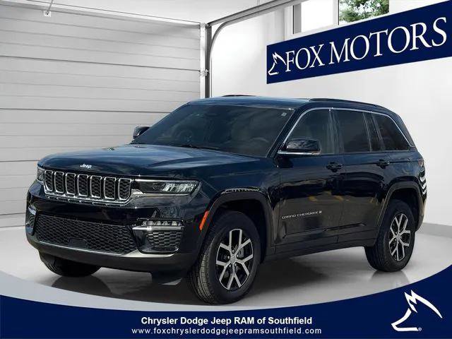 Certified 2025 Jeep Grand Cherokee Limited AWD/4WD image 1