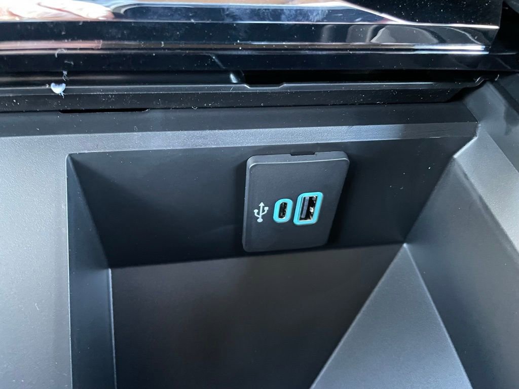 New 2026 Ford F350 King Ranch w/ Chrome Package image 12