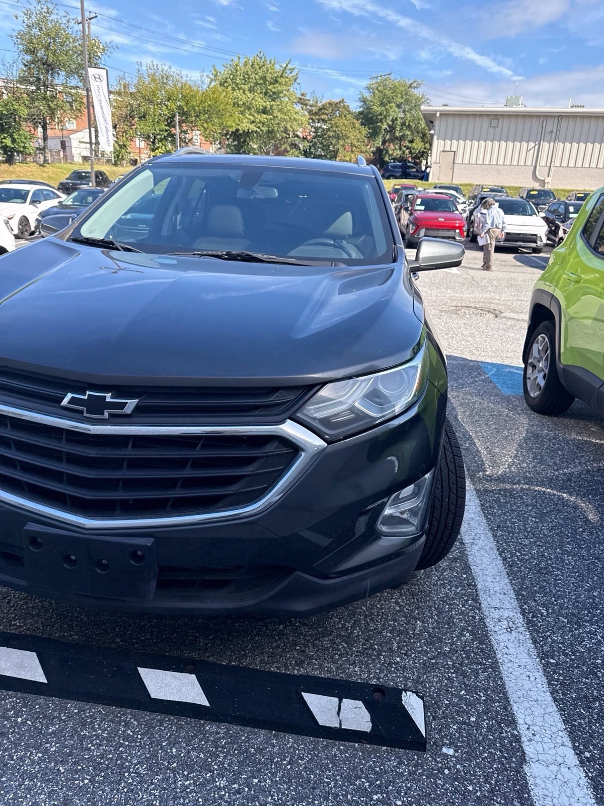 Used 2018 Chevrolet Equinox LT w/ Sun & Infotainment Package AWD/4WD image 1