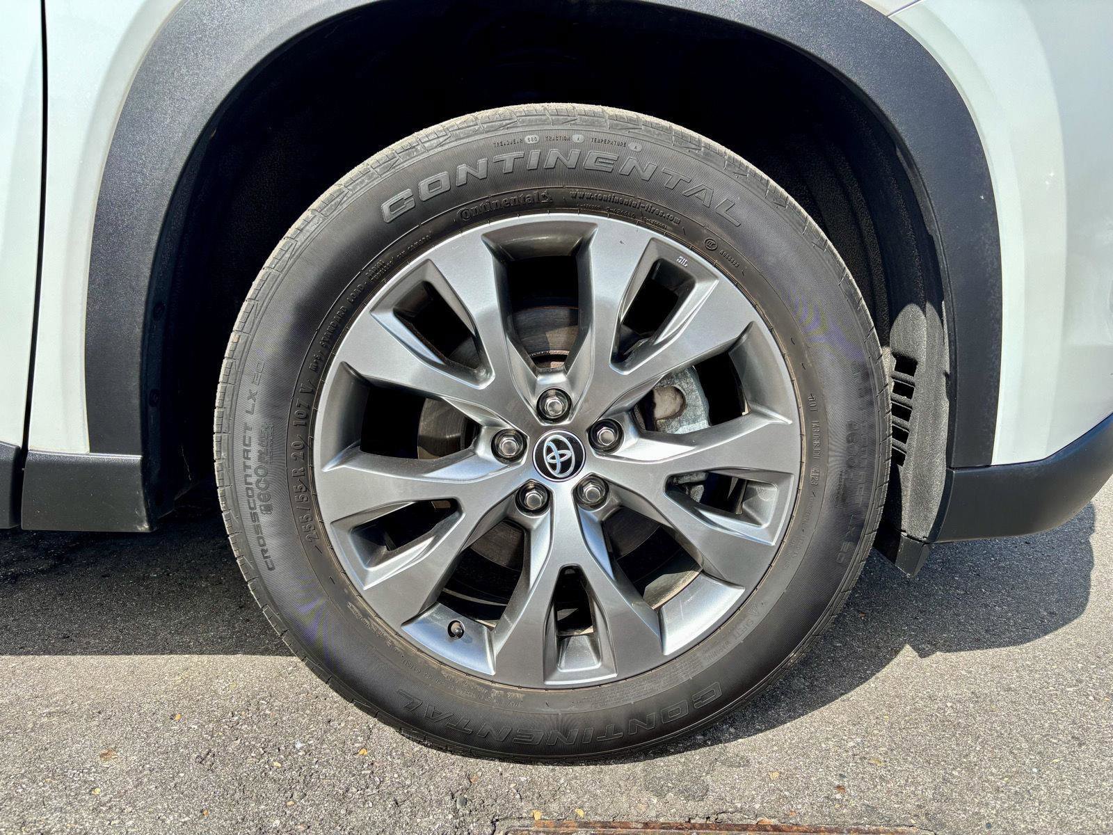 Used 2024 Toyota Grand Highlander Limited AWD/4WD image 13