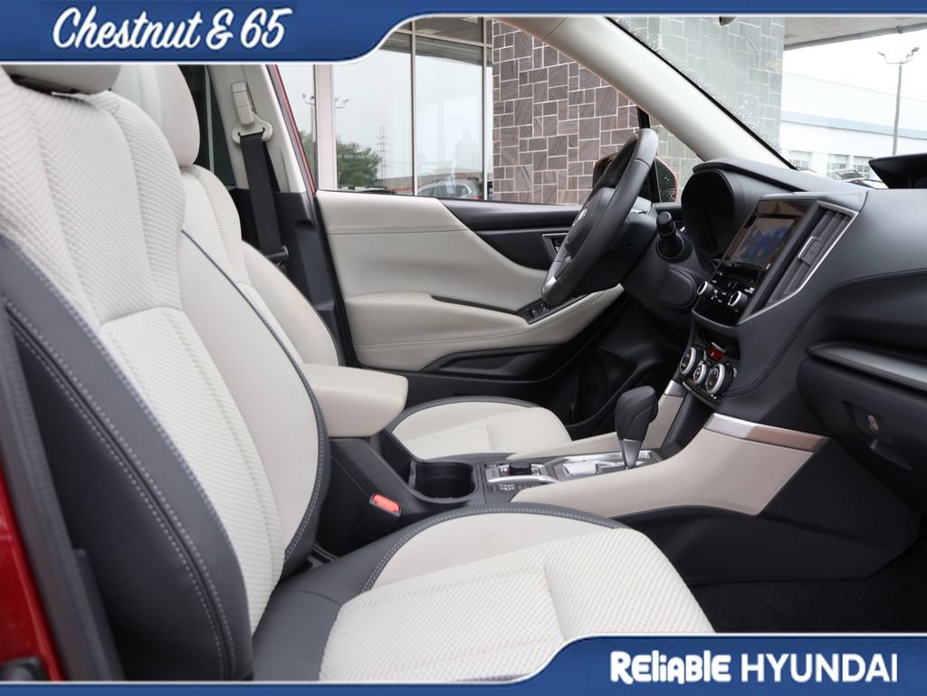 Used 2023 Subaru Forester Premium AWD/4WD image 10