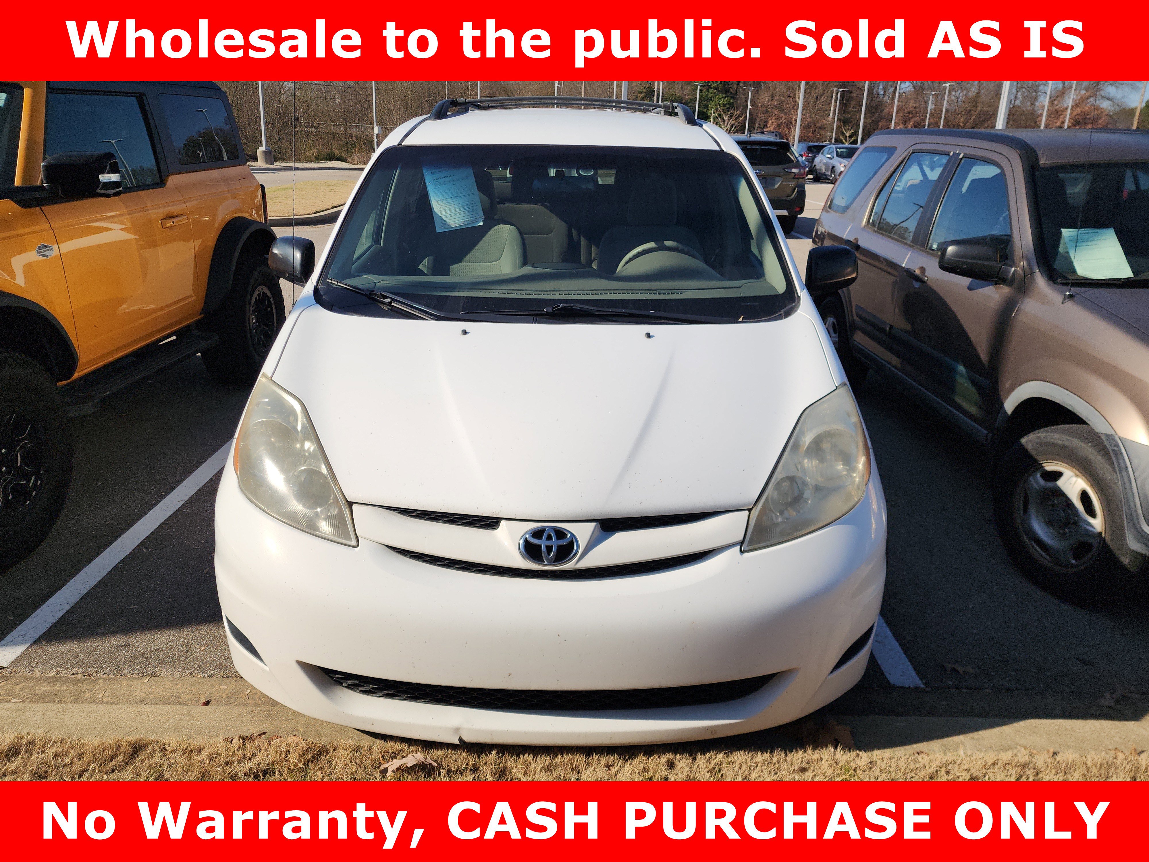 Used 2010 Toyota Sienna image 3