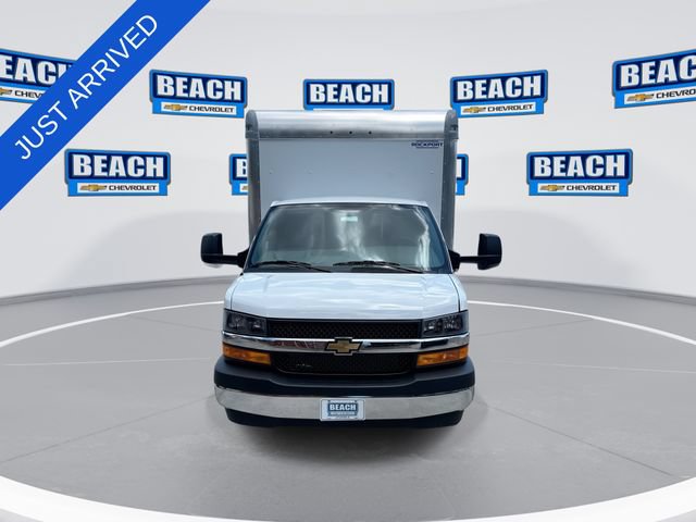 New 2026 Chevrolet Express 4500 w/ Power Convenience Package RWD image 3