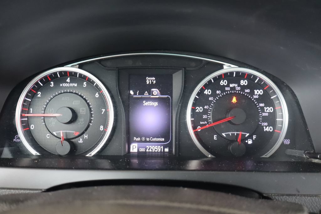 Used 2015 Toyota Camry SE FWD image 20