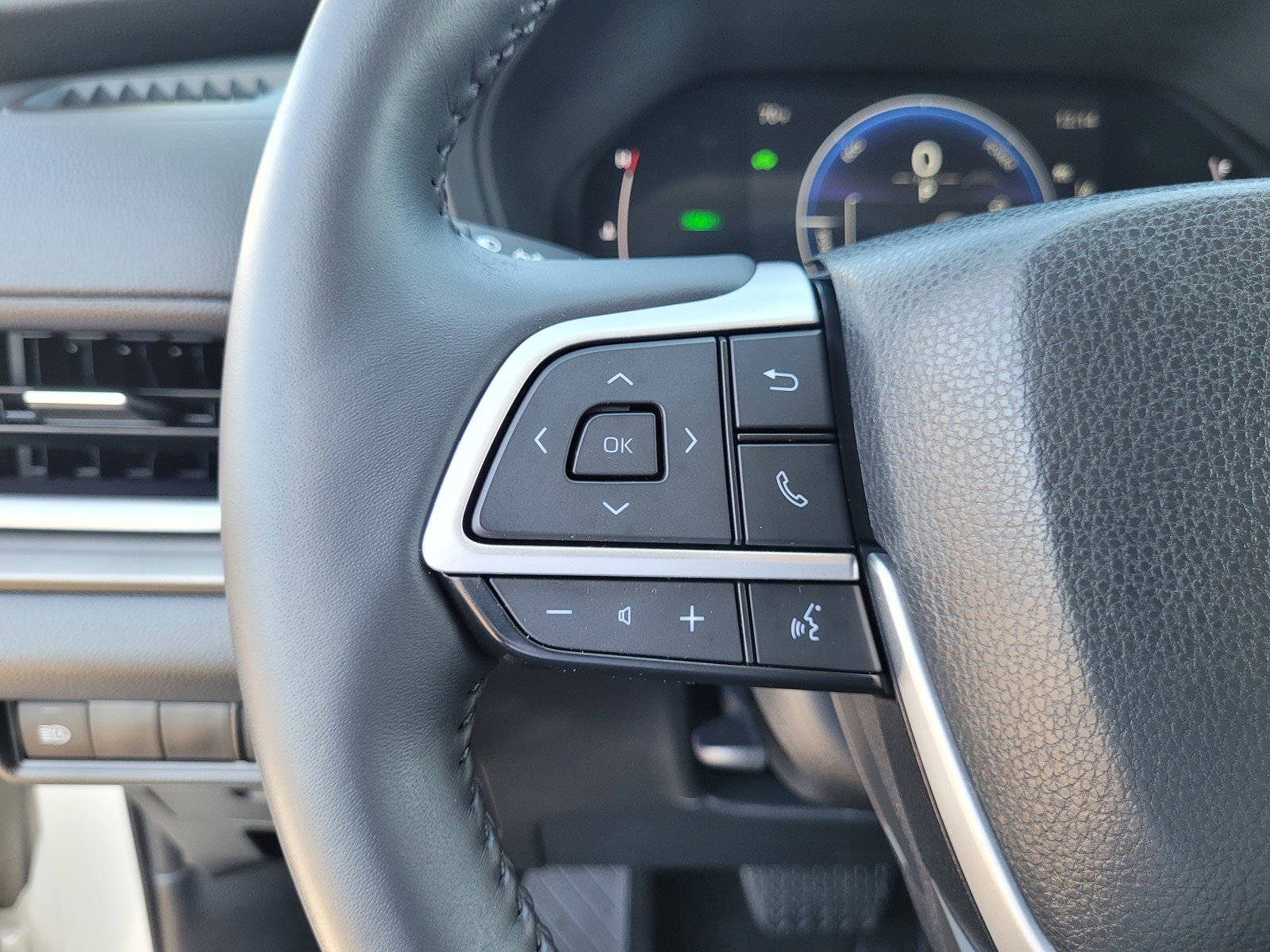 Used 2024 Toyota Grand Highlander XLE image 22