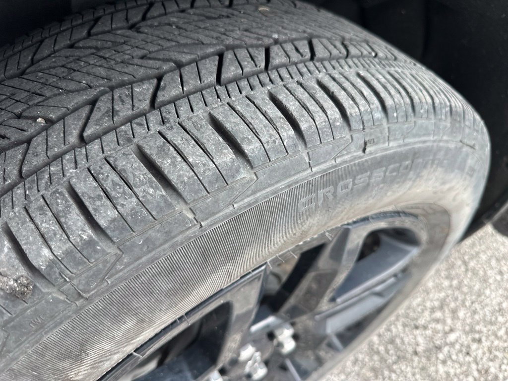 Used 2024 Chevrolet Traverse Premier w/ Redline Edition AWD/4WD image 55