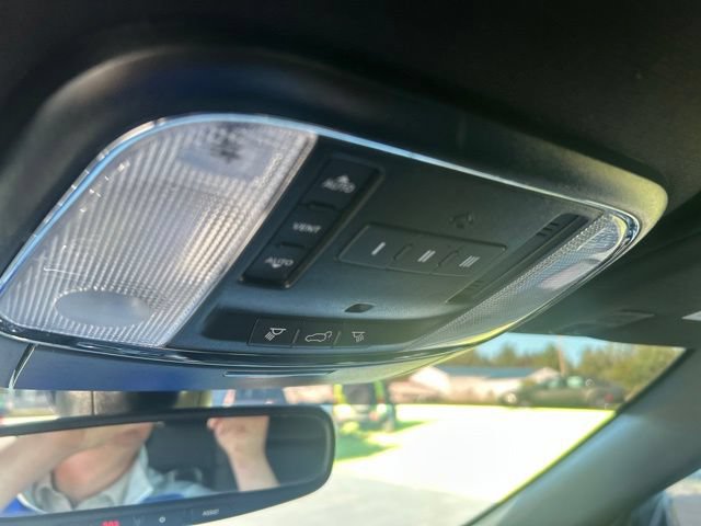 Used 2020 Jeep Grand Cherokee Altitude AWD/4WD image 29