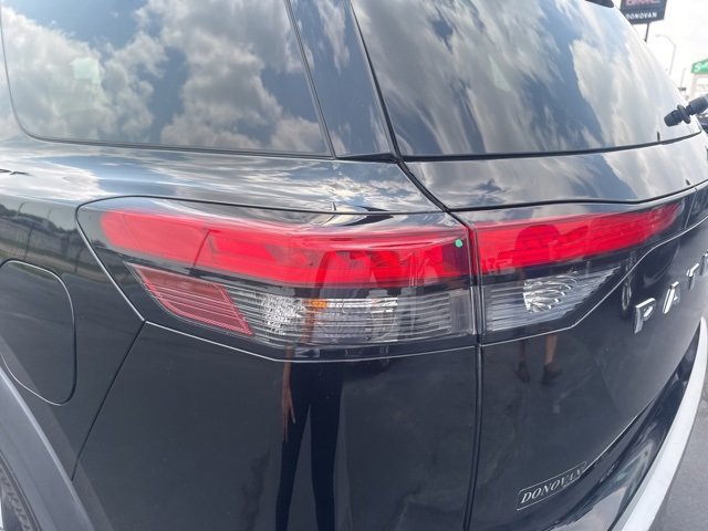 Used 2023 Nissan Pathfinder SL image 24