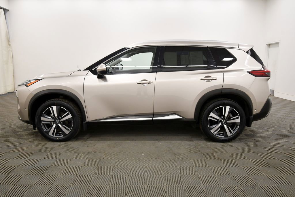 Used 2021 Nissan Rogue Platinum image 4