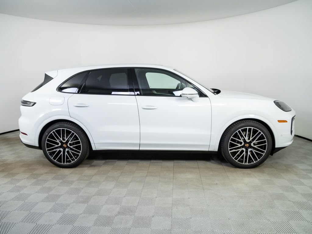 New 2026 Porsche Cayenne S image 28