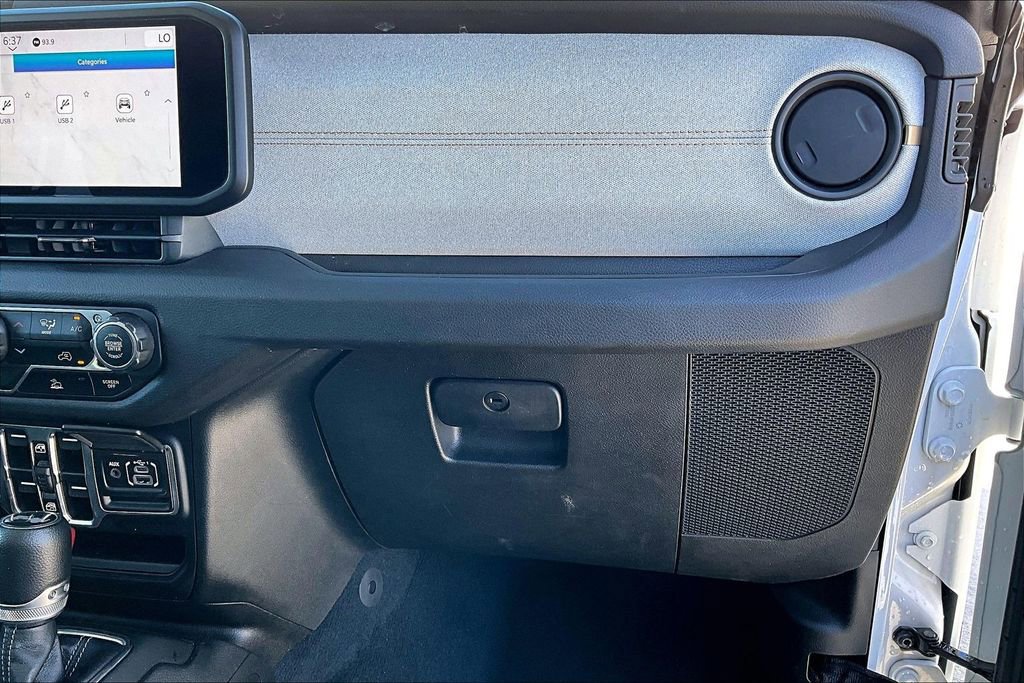 Used 2024 Jeep Wrangler Unlimited image 16