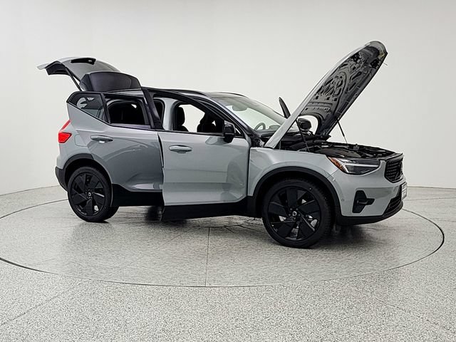 New 2026 Volvo XC40 B5 Ultra w/ Climate Package AWD/4WD image 10