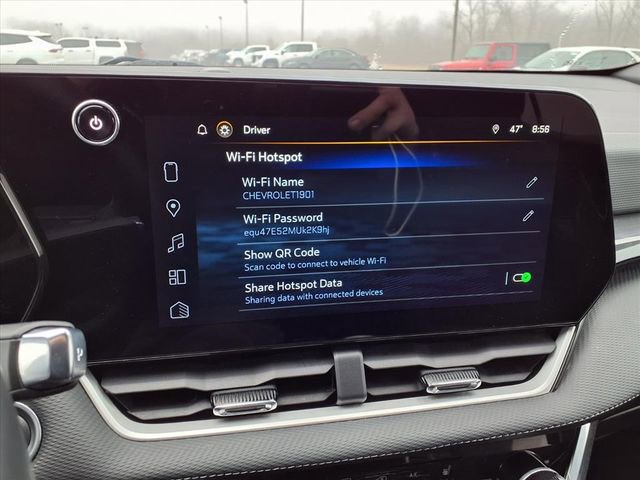 Used 2025 Chevrolet Equinox LT image 58