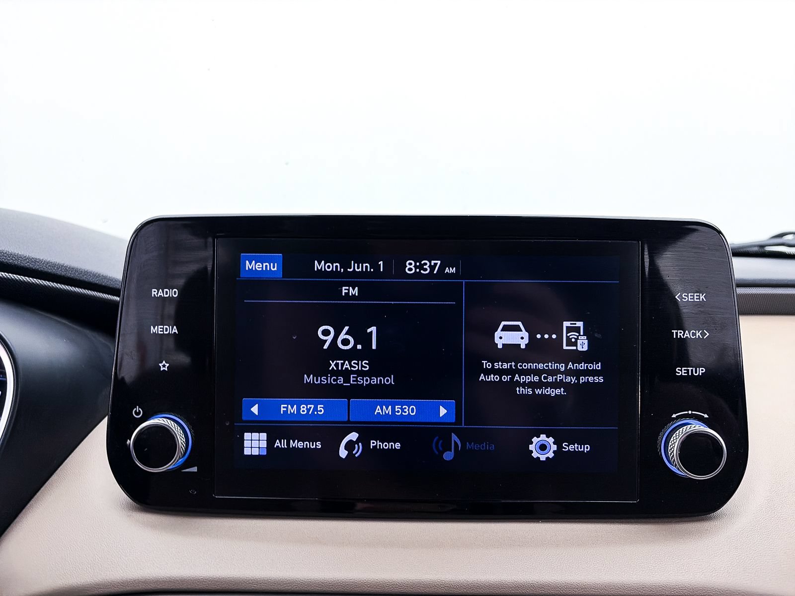 Used 2021 Hyundai Santa Fe SE FWD image 13