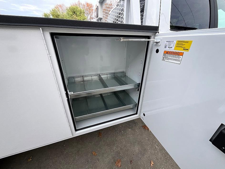 New 2026 RAM 5500 4x4 Crew Cab image 6