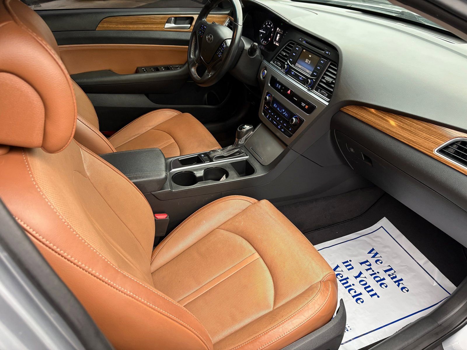 Used 2015 Hyundai Sonata Limited image 25