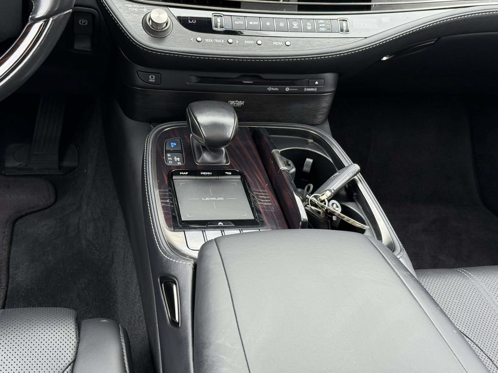 Used 2018 Lexus LS 500 AWD w/ Luxury Package image 18