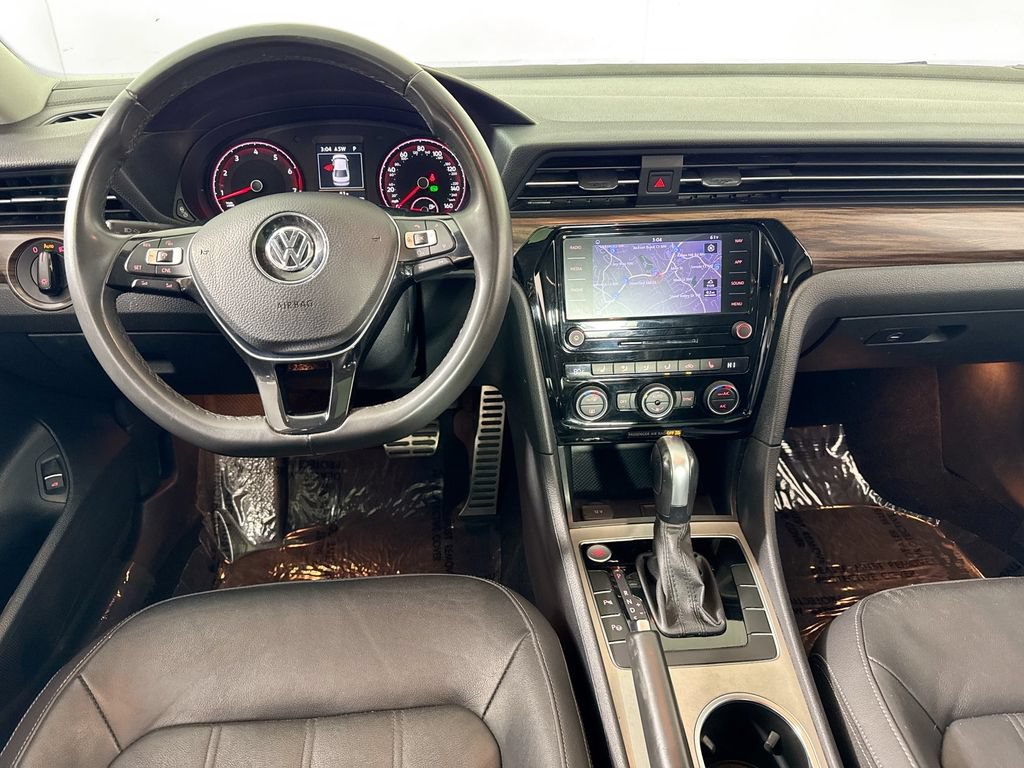 Used 2022 Volkswagen Passat 2.0T FWD image 29