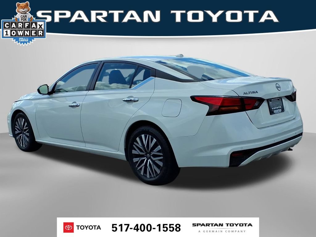 Used 2024 Nissan Altima 2.5 SV FWD image 9