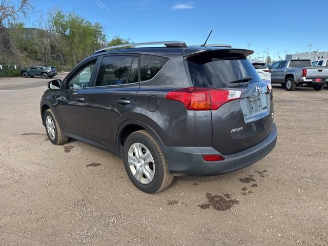 Used 2013 Toyota RAV4 LE image 3