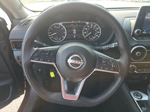 Used 2024 Nissan Sentra SV FWD image 3