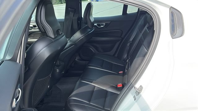Used 2020 Volvo S60 T6 Momentum AWD/4WD image 23