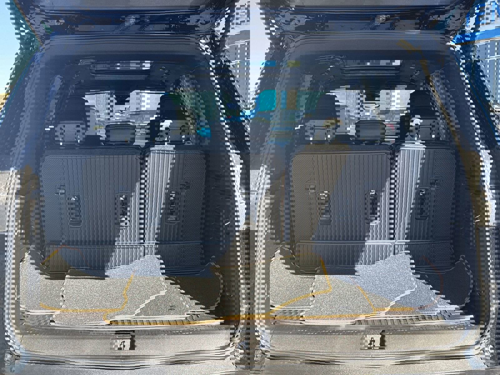 Used 2026 GMC Acadia AT4 w/ Super Cruise Package image 33