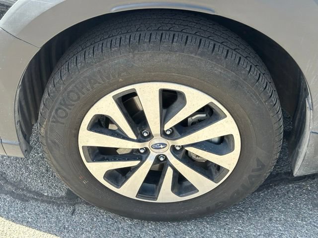 Used 2024 Subaru Outback Premium w/ Popular Package #1A AWD/4WD image 14