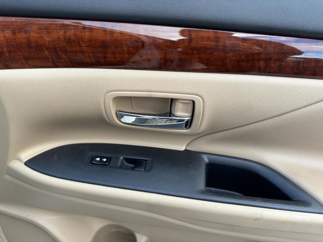 Used 2014 Mitsubishi Outlander GT image 23