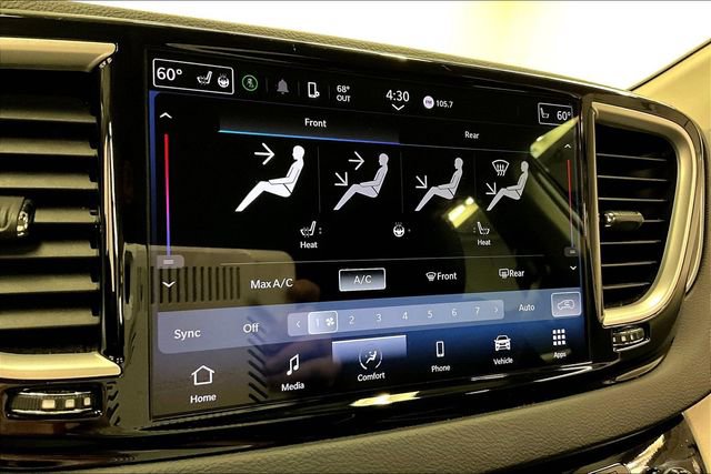 Used 2024 Chrysler Pacifica Touring-L image 36