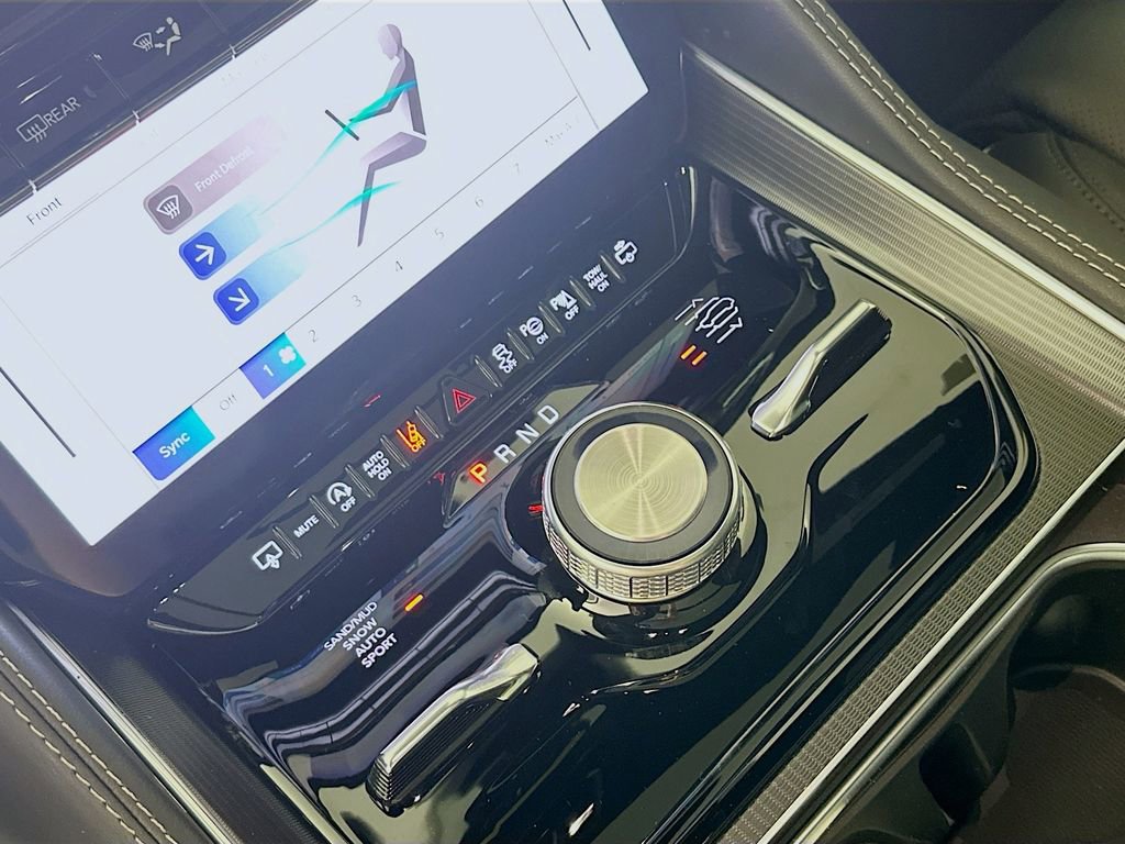 New 2025 Jeep Grand Wagoneer L Series II Obsidian w/ Quick Order Packagew 28T image 22