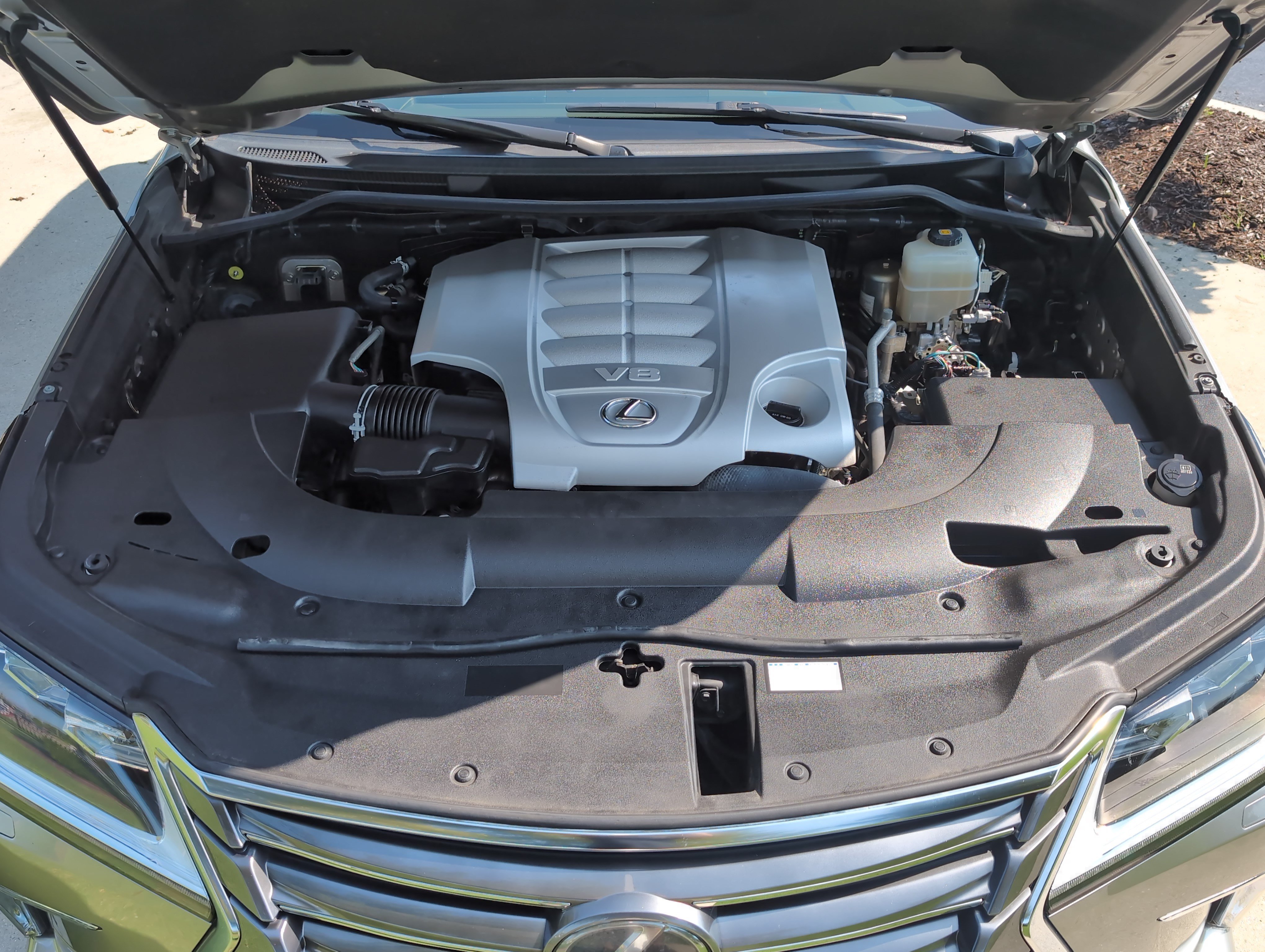 Certified 2020 Lexus LX 570 4WD w/ Luxury Package image 35