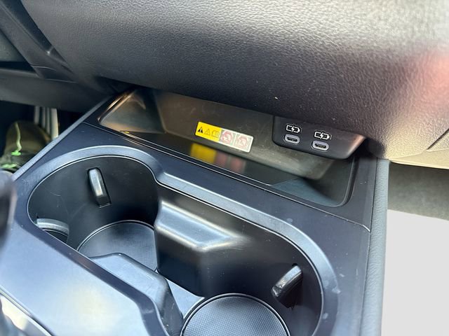 Used 2023 Lexus UX 250h F Sport AWD/4WD image 30