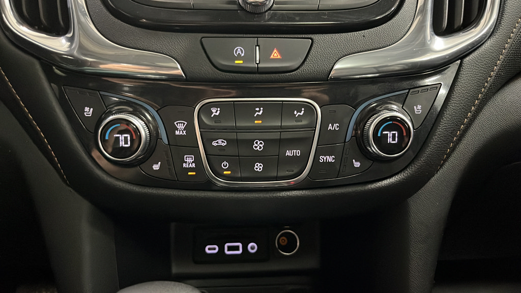 Used 2022 Chevrolet Equinox Premier AWD/4WD image 18
