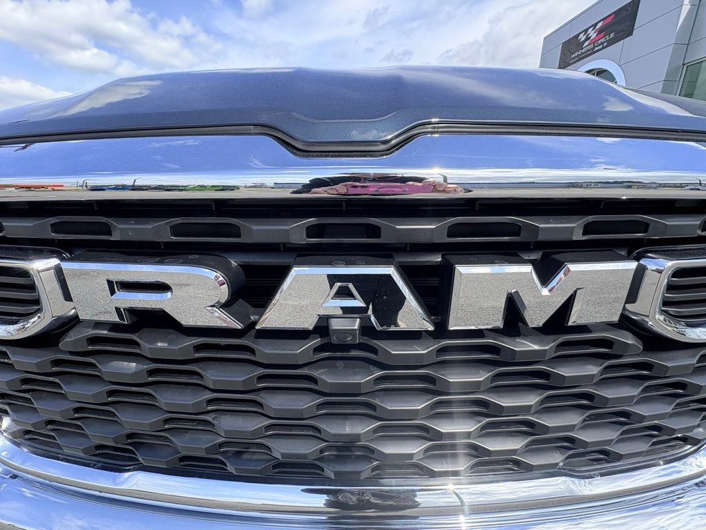 New 2026 RAM 1500 4x4 Crew Cab image 12