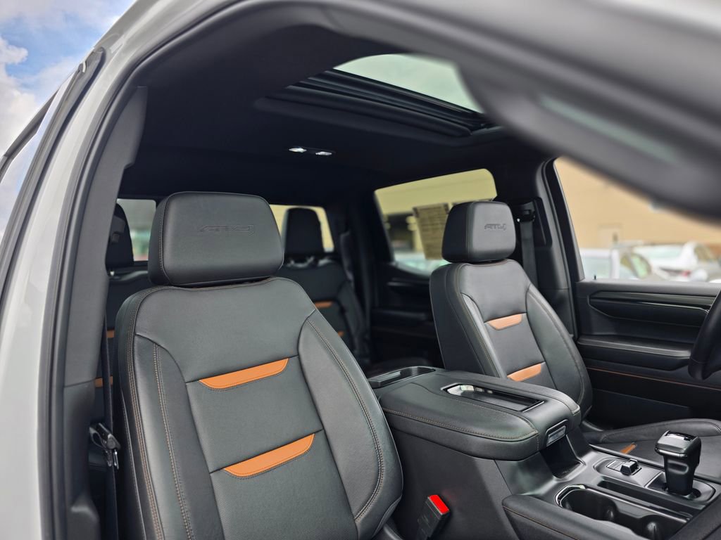 Used 2022 GMC Sierra 1500 AT4 w/ AT4 Premium Package image 11