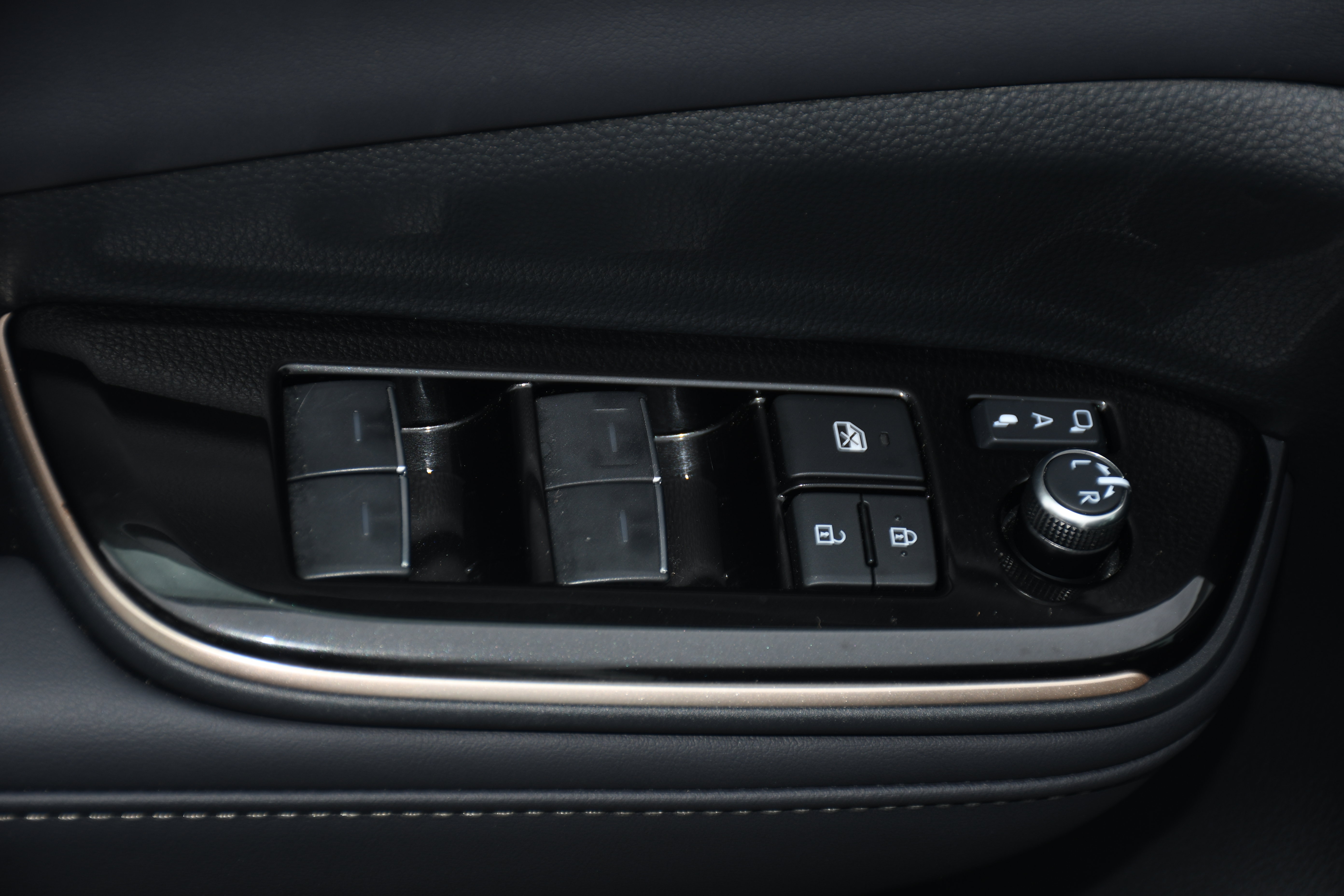Certified 2026 Toyota Crown AWD/4WD image 12