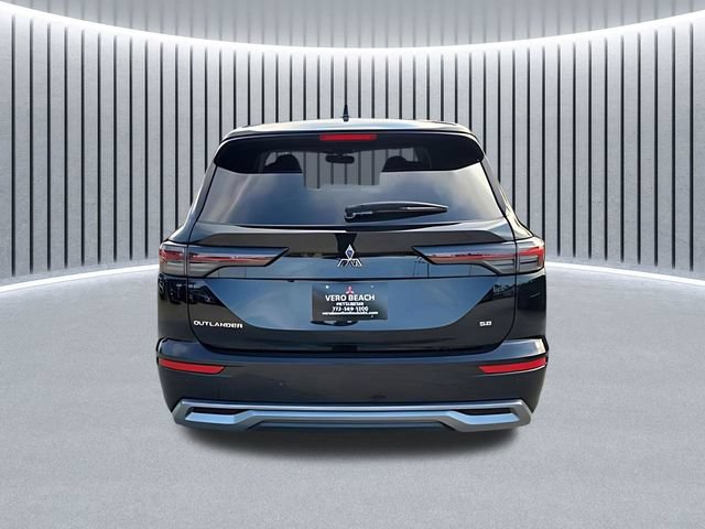 New 2026 Mitsubishi Outlander SE FWD image 5