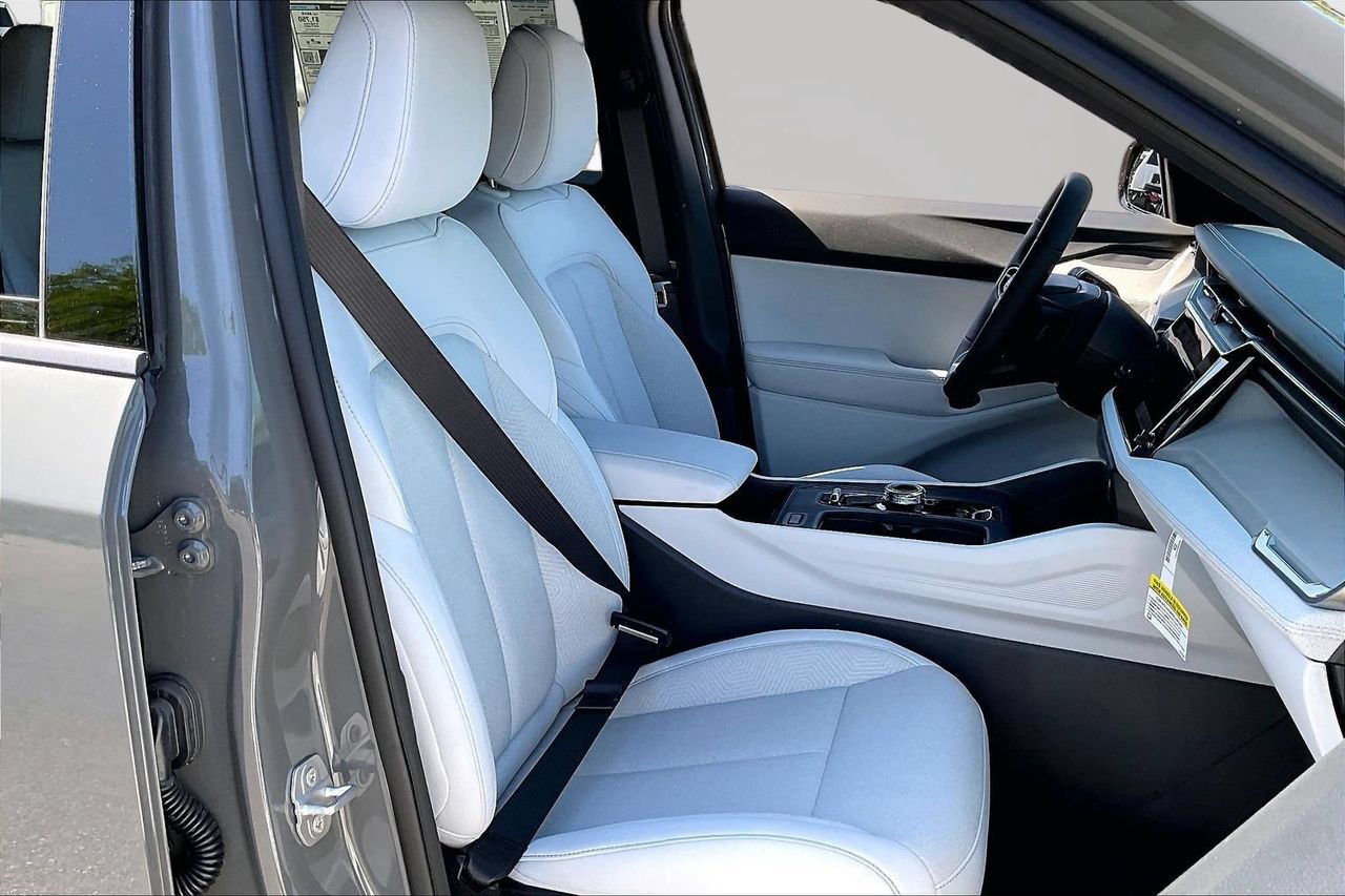 New 2026 Jeep Cherokee Laredo AWD/4WD image 19