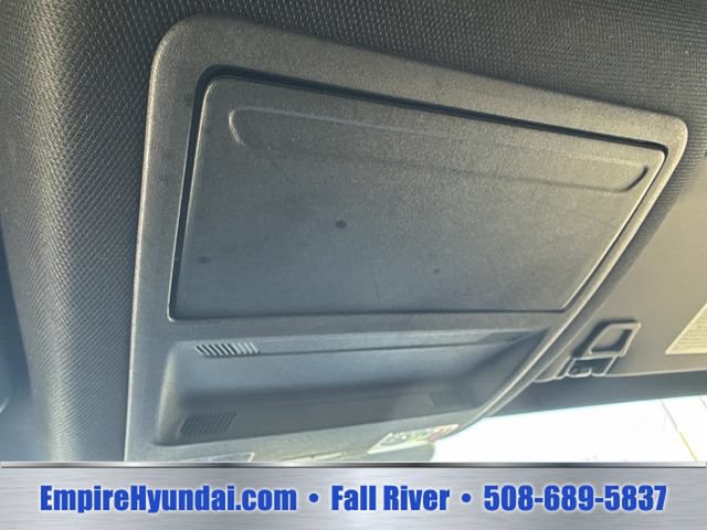 Used 2025 Ford Escape ST-Line Select AWD/4WD image 27