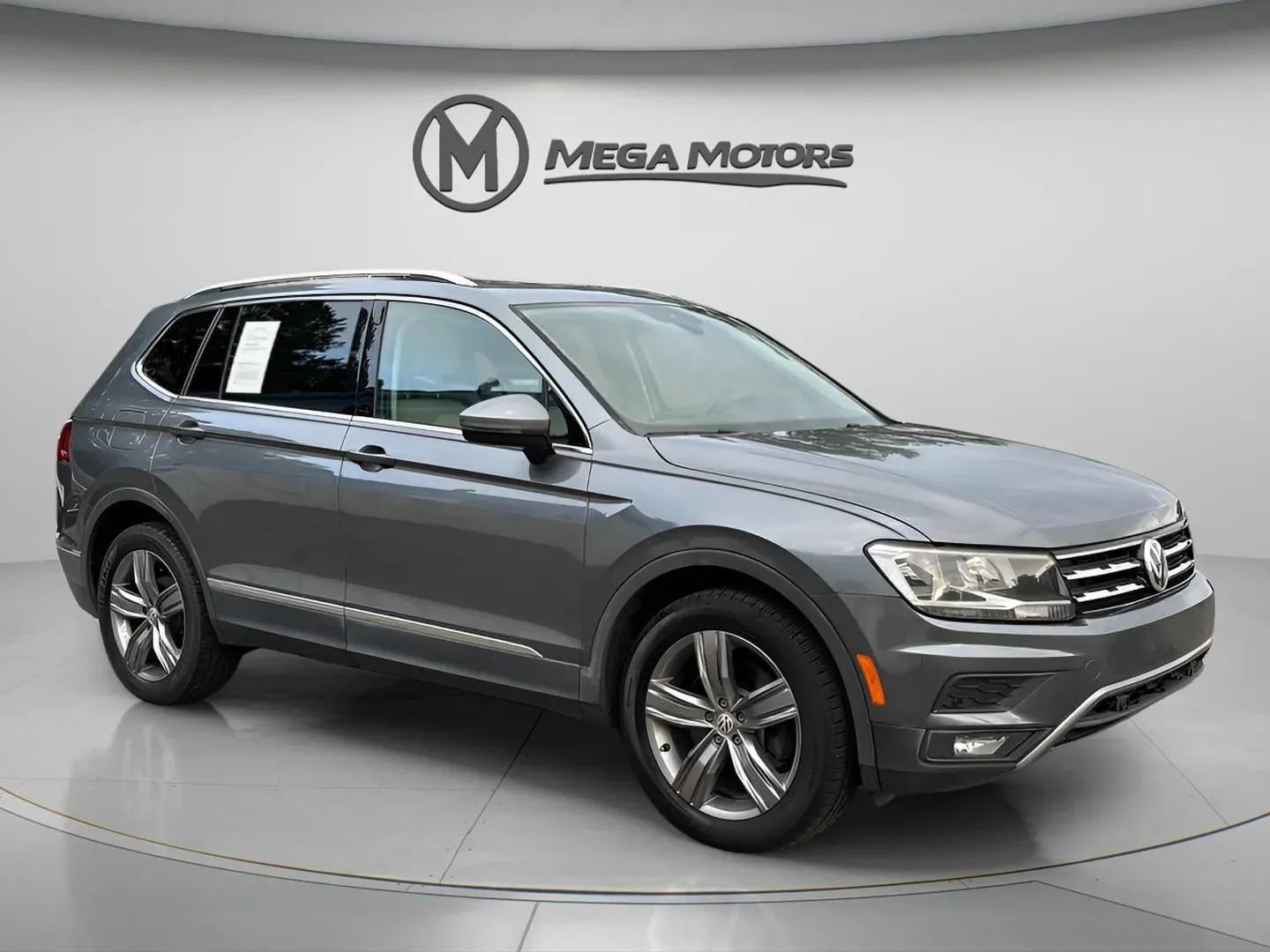 Used 2021 Volkswagen Tiguan SEL FWD image 7