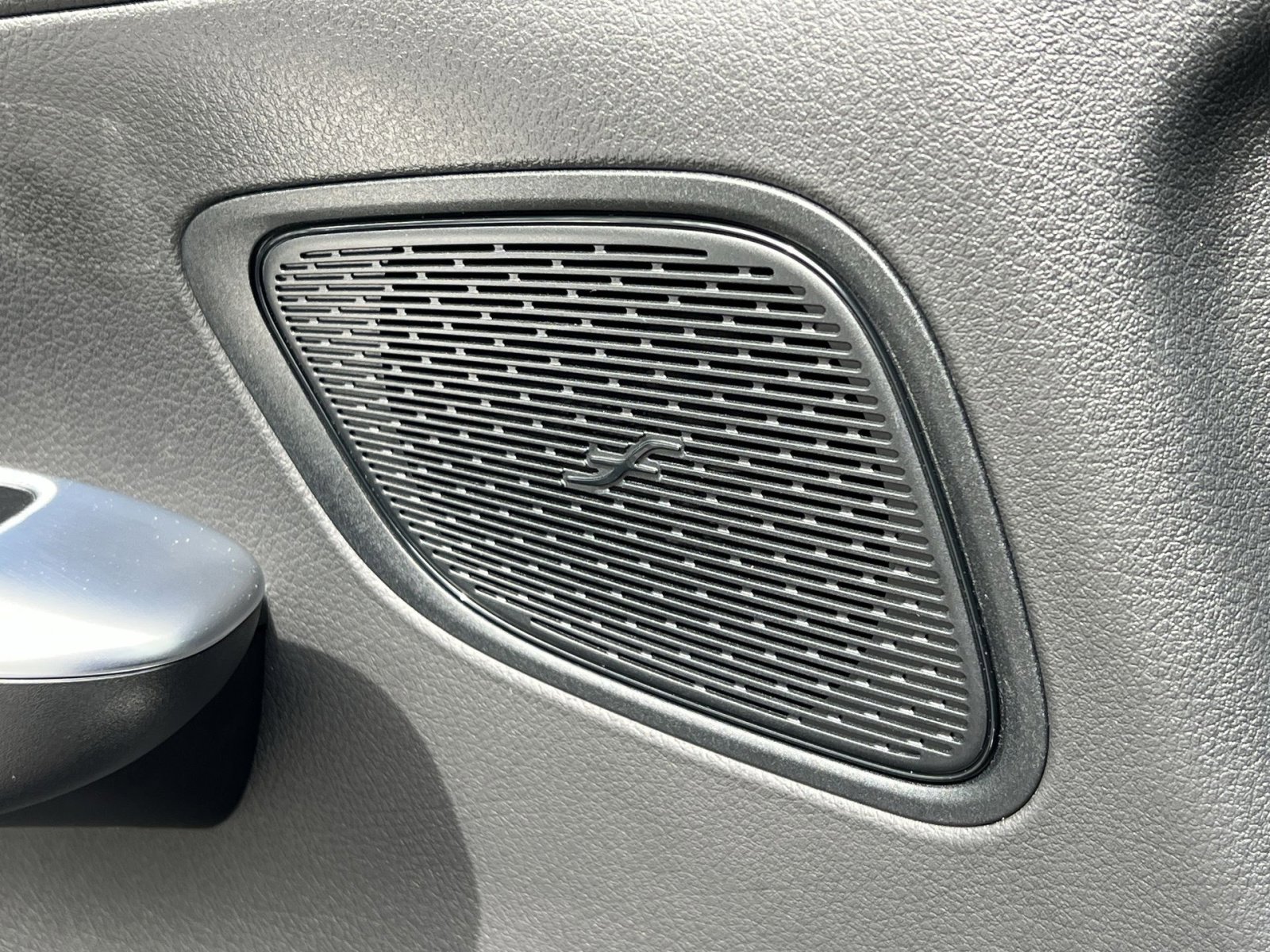 Certified 2025 Mercedes-Benz GLC 300 4MATIC image 42