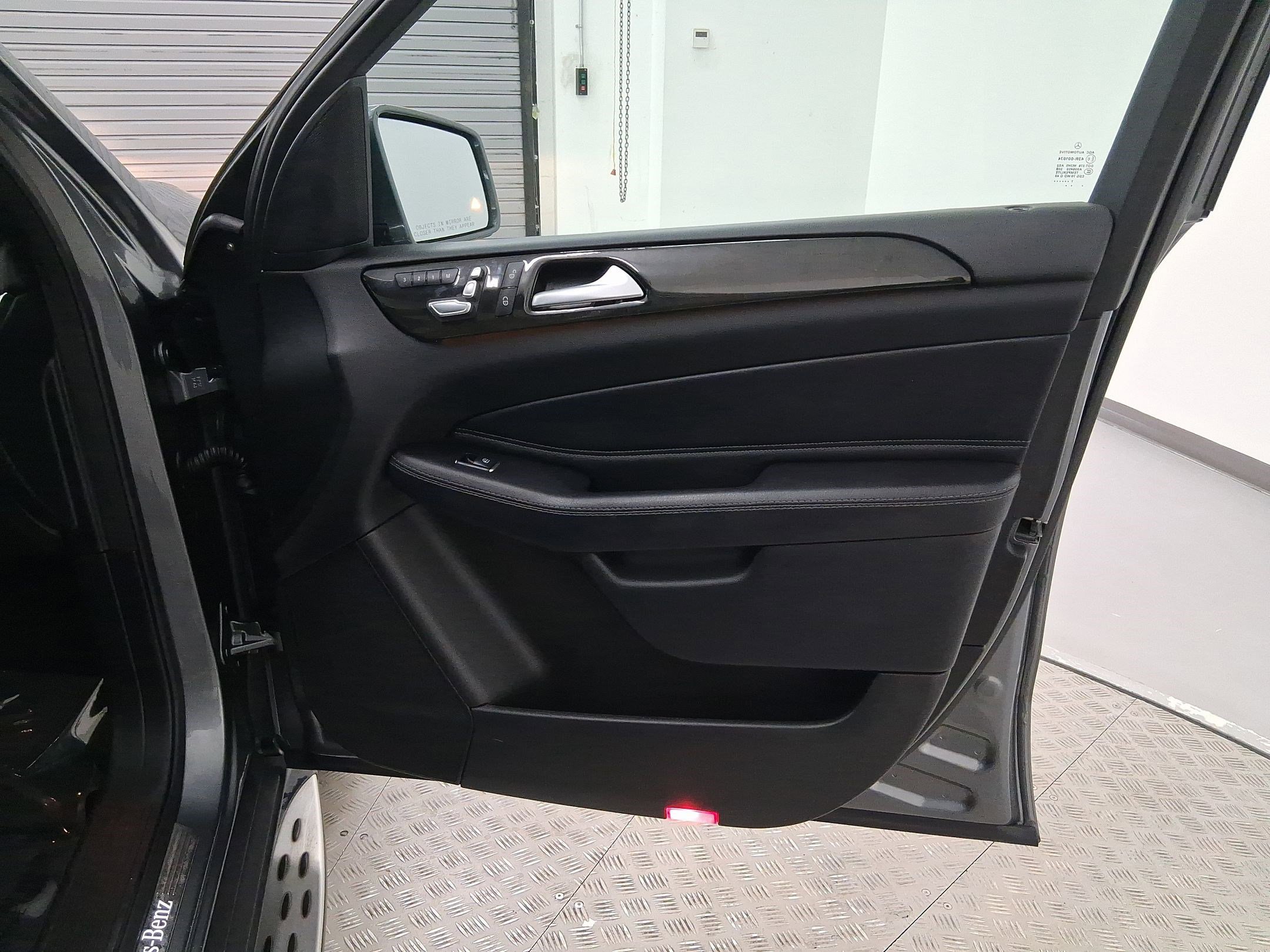 Used 2018 Mercedes-Benz GLS 450 4MATIC image 36