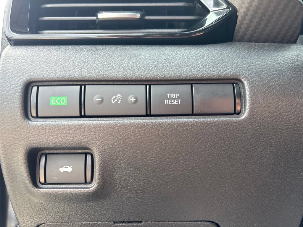 Used 2022 Nissan Sentra SV w/ Electronics Package FWD image 18