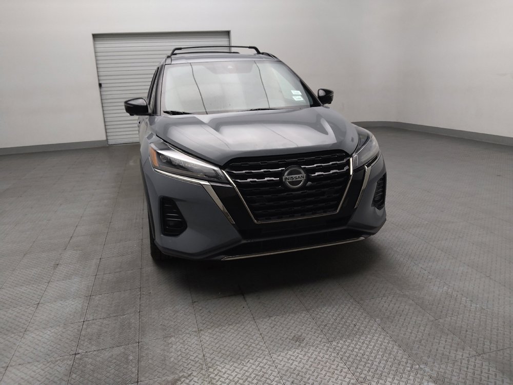 Used 2021 Nissan Kicks SR w/ SR Premium Package FWD image 14