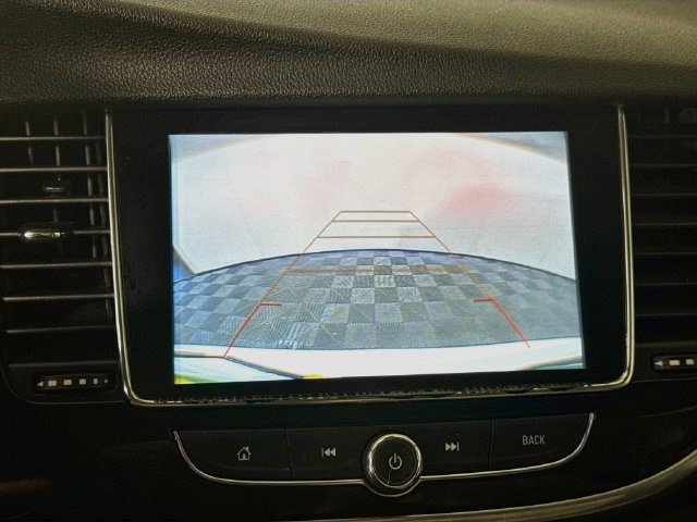 Used 2020 Buick Encore Preferred FWD image 18