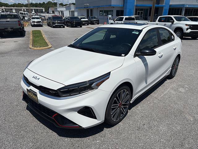 Used 2023 Kia Forte GT FWD image 2