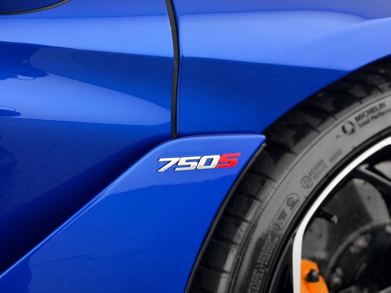 Used 2024 McLaren 750S Spider image 40