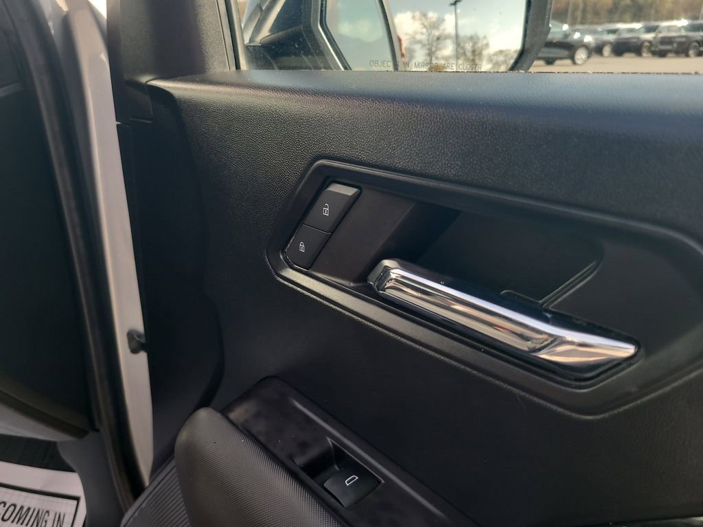 Used 2023 Chevrolet Colorado Z71 w/ Z71 Convenience Package 2 image 28